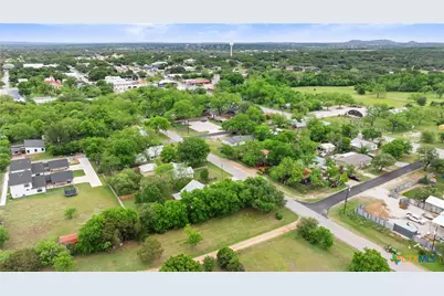 306 W Pecan Drive, Johnson City, TX 78636 - Photo 13