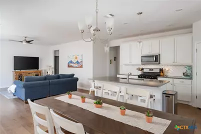 348 Lacey Oak Loop, San Marcos, TX 78666 - Photo 13