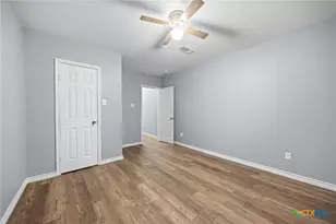 409 N 14th St, Gatesville, TX 76528 - Photo 23