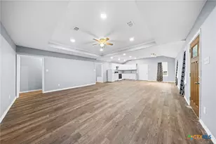 409 N 14th St, Gatesville, TX 76528 - Photo 3