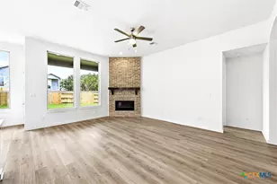 332 Puppy Dog Pass, San Marcos, TX 78666 - Photo 7