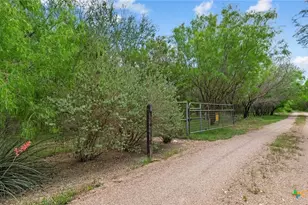 1911 Wald Rd, New Braunfels, TX 78132 - Photo 3
