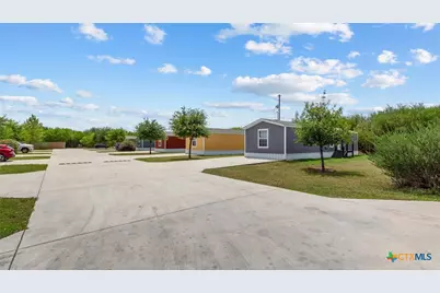 1911 Wald Road, New Braunfels, TX 78132 - Photo 5