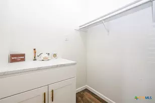 209 W Hogan Dr, Copperas Cove, TX 76522 - Photo 7