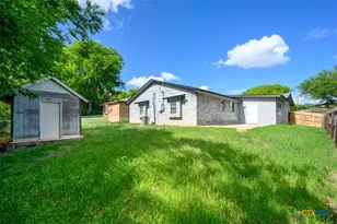 209 W Hogan Dr, Copperas Cove, TX 76522 - Photo 21