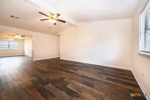 209 W Hogan Dr, Copperas Cove, TX 76522 - Photo 9