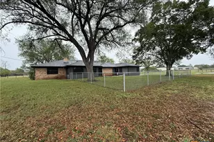 2243 Old Goliad Rd, Victoria, TX 77905 - Photo 3