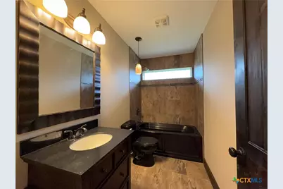 2243 Old Goliad Road, Victoria, TX 77905 - Photo 23