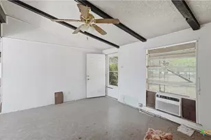 3651 E I-10, Seguin, TX 78155 - Photo 13