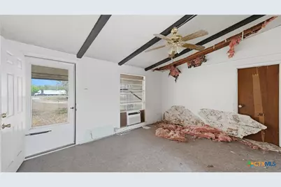 3651 E I-10, Seguin, TX 78155 - Photo 11