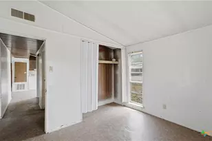 3651 E I-10, Seguin, TX 78155 - Photo 9