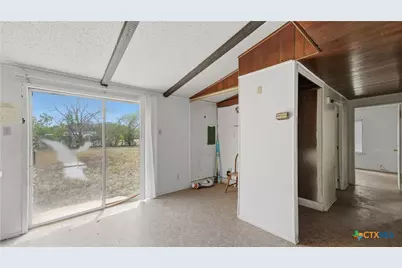 3651 E I-10, Seguin, TX 78155 - Photo 7