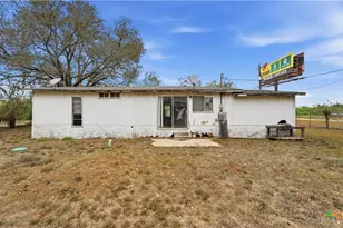 3651 E I-10, Seguin, TX 78155 - Photo 23