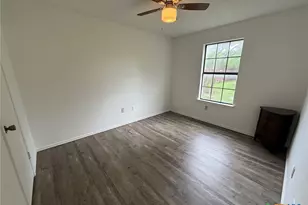 1506 St Louis St, Gatesville, TX 76528 - Photo 11