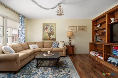 211 W Mimosa Circle, San Marcos, TX 78666 - Photo 9