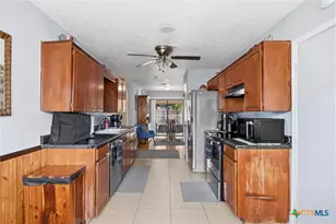 112 W Hogan Dr, Copperas Cove, TX 76522 - Photo 13