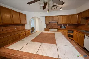 607 S 1st St, Copperas Cove, TX 76522 - Photo 7