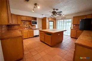 607 S 1st St, Copperas Cove, TX 76522 - Photo 5