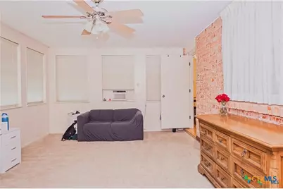 111 Dover Dell, Victoria, TX 77904 - Photo 15