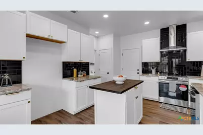 105 Chesterfield Drive, Kingsland, TX 78639 - Photo 11