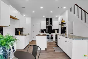 105 Chesterfield Dr, Kingsland, TX 78639 - Photo 9