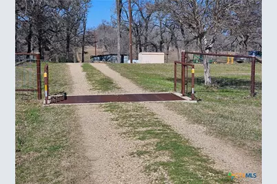 913 Cr 237 Road, Cameron, TX 76520 - Photo 3