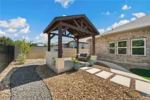 374 Bridle Trl, New Braunfels, TX 78132 - Photo 39