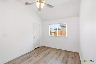 115 Sandstone Ct, Victoria, TX 77904 - Photo 11