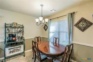 5805 Butterfly Ct, Temple, TX 76502 - Photo 7