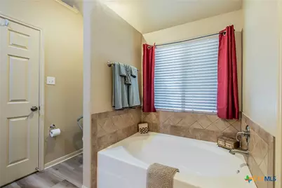 5805 Butterfly Ct., Temple, TX 76502 - Photo 13