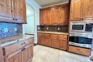 2264 Granada Hills, New Braunfels, TX 78132 - Photo 13