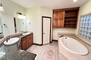 2264 Granada Hills, New Braunfels, TX 78132 - Photo 17