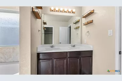 5251 Honeyflower, Bulverde, TX 78163 - Photo 11