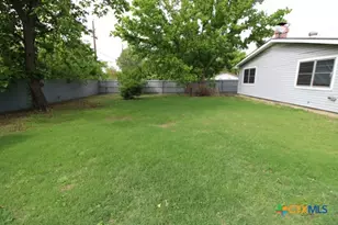 902 Mary St, Copperas Cove, TX 76522 - Photo 9