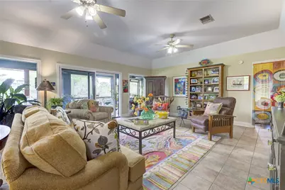 210 Royal George Circle, Mcqueeney, TX 78123 - Photo 15