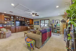 210 Royal George Cir, Mcqueeney, TX 78123 - Photo 35