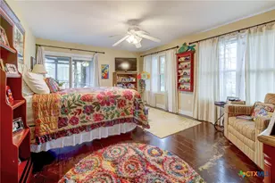210 Royal George Cir, Mcqueeney, TX 78123 - Photo 19