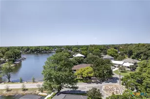 210 Royal George Cir, Mcqueeney, TX 78123 - Photo 5