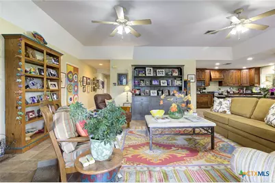 210 Royal George Circle, Mcqueeney, TX 78123 - Photo 17