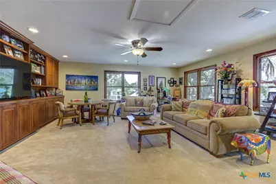 210 Royal George Circle, Mcqueeney, TX 78123 - Photo 33