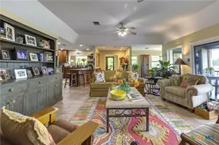 210 Royal George Cir, Mcqueeney, TX 78123 - Photo 13