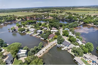 210 Royal George Circle, Mcqueeney, TX 78123 - Photo 3