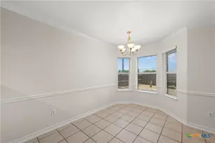 426 Armstrong Dr, Belton, TX 76513 - Photo 9