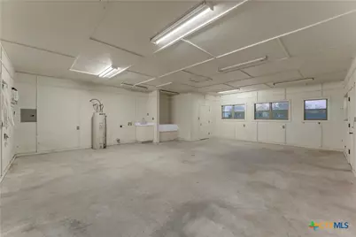 301 County Road 253, Bertram, TX 78605 - Photo 33