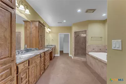 301 County Road 253, Bertram, TX 78605 - Photo 17