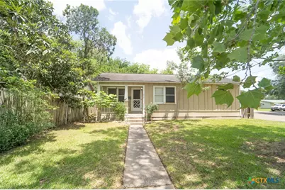 1612 E Mesquite Lane, Victoria, TX 77901 - Photo 1