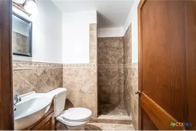 1612 E Mesquite Lane, Victoria, TX 77901 - Photo 7