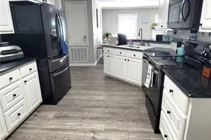 1404 W Baltimore Ave, Seadrift, TX 77983 - Photo 19