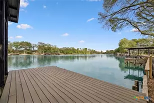 230 Lee St, Seguin, TX 78155 - Photo 3