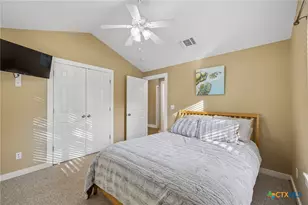 230 Lee St, Seguin, TX 78155 - Photo 27